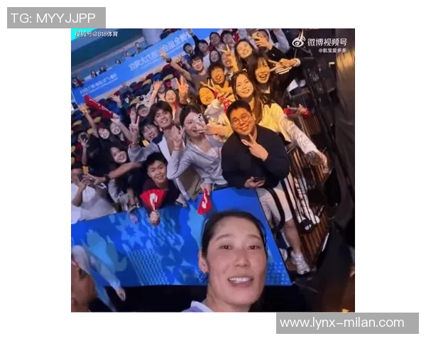 排面拉满!朱婷爆砍26分累得躺在地上歇息,云南队姑娘排队找她合影 排面拉满!朱婷爆砍26分累得躺在地上歇息,云南队姑娘排队找她合影